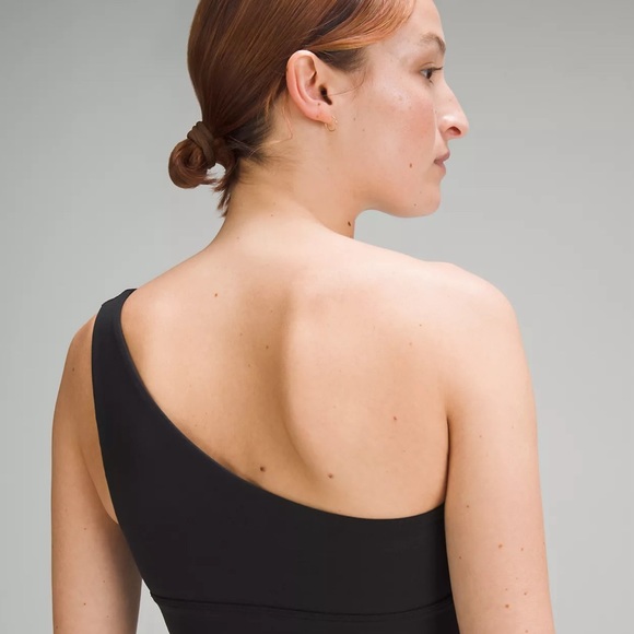 lululemon Align™ Asymmetrical Bra
Light Support, C/D Cup - Black - Picture 5 of 6